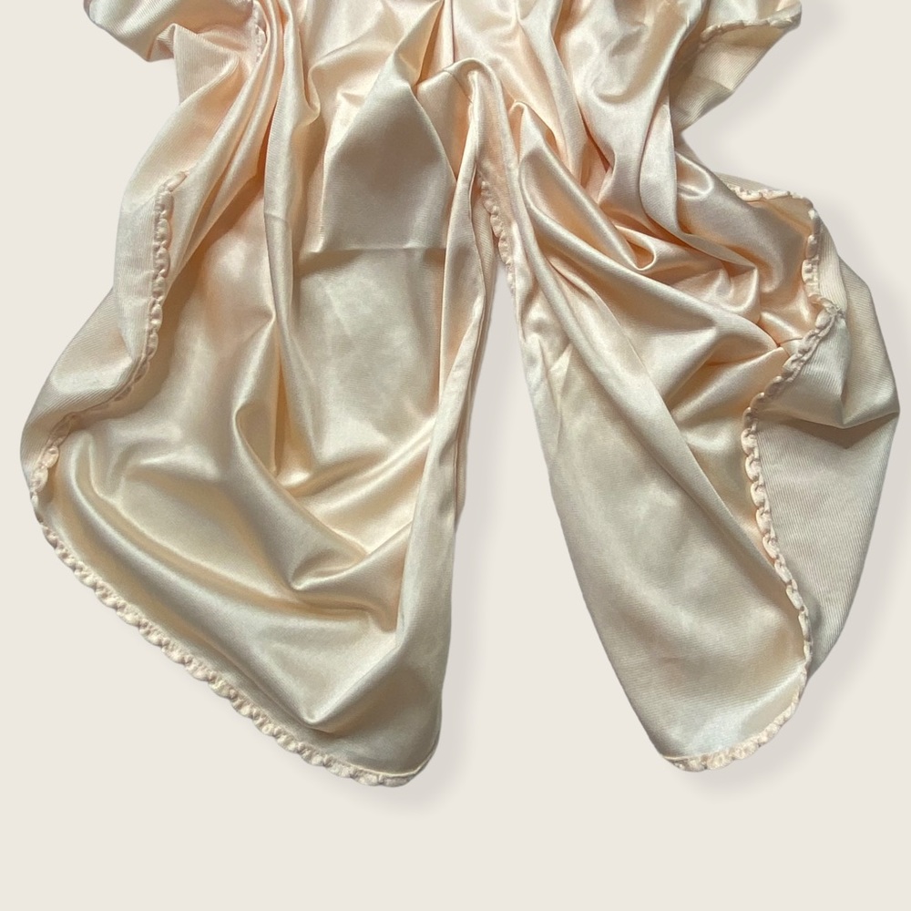 Vintage Carriage Court Cream Blush Satin Slip 32 - Picture 10 of 15